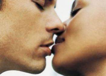 ~~~>>> un baiser...